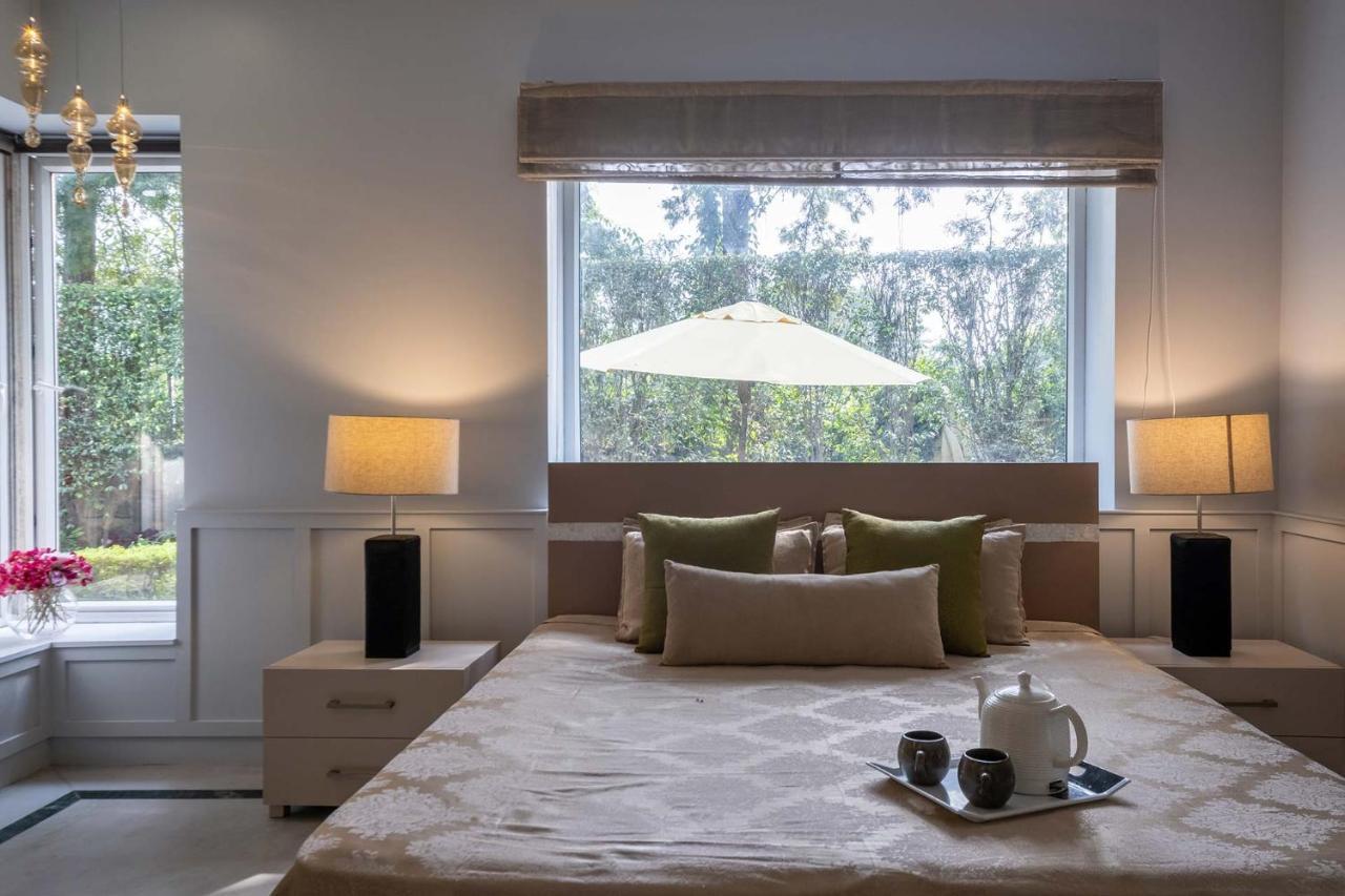 Stayvista At The Banyan Abode With Pool Table, Pet Friendly & Outdoor Pool Manesar Exteriör bild