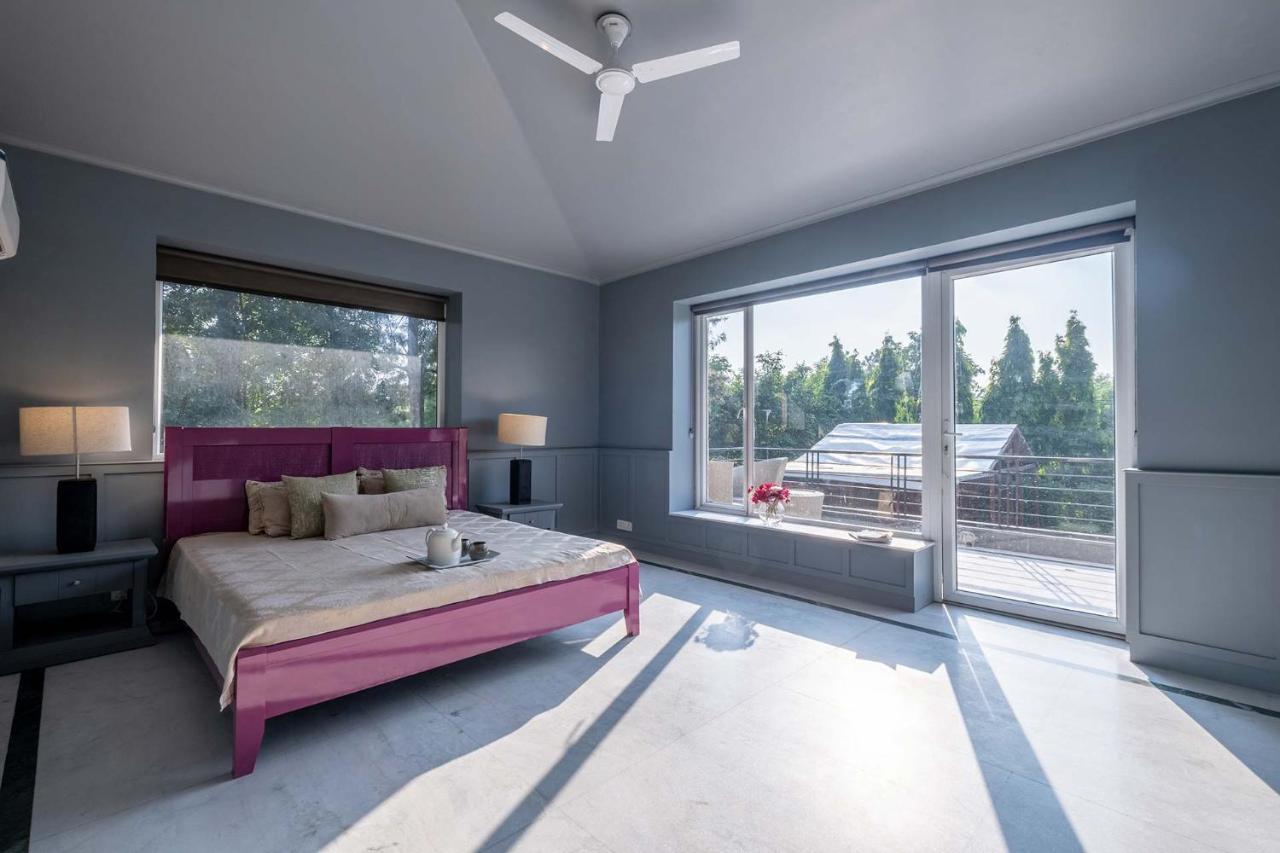 Stayvista At The Banyan Abode With Pool Table, Pet Friendly & Outdoor Pool Manesar Exteriör bild